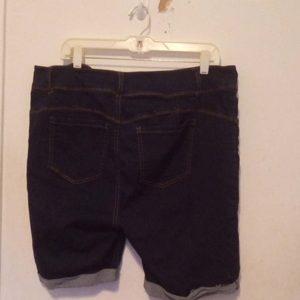 Wax Jean Black Jean Shorts with Rolled Hems - Picture 3 of 6